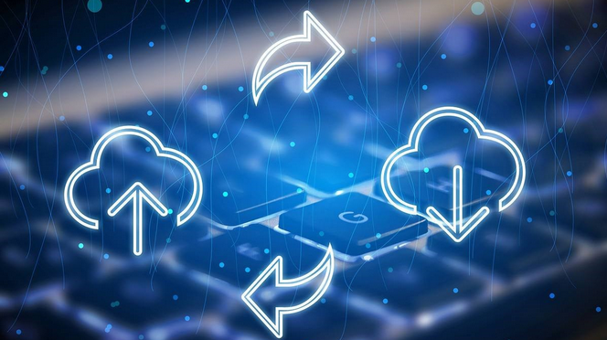 电脑小白如何实现不同文件夹之间的数据完全备份？